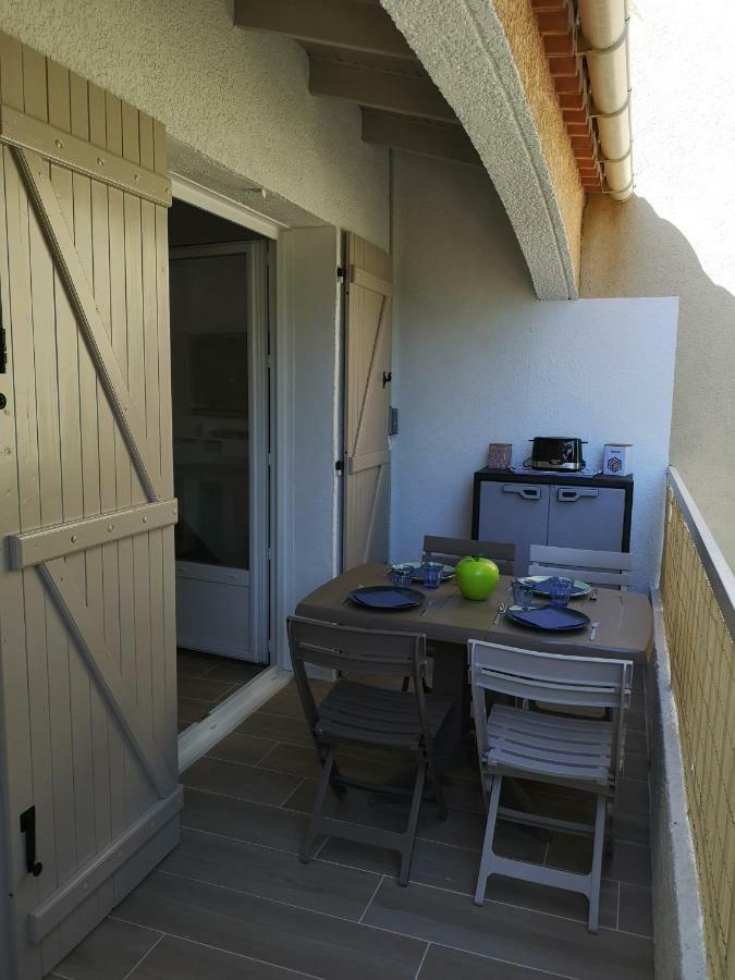 Appartement Sainte-Maxime, Plage De La Nartelle Bagian luar foto