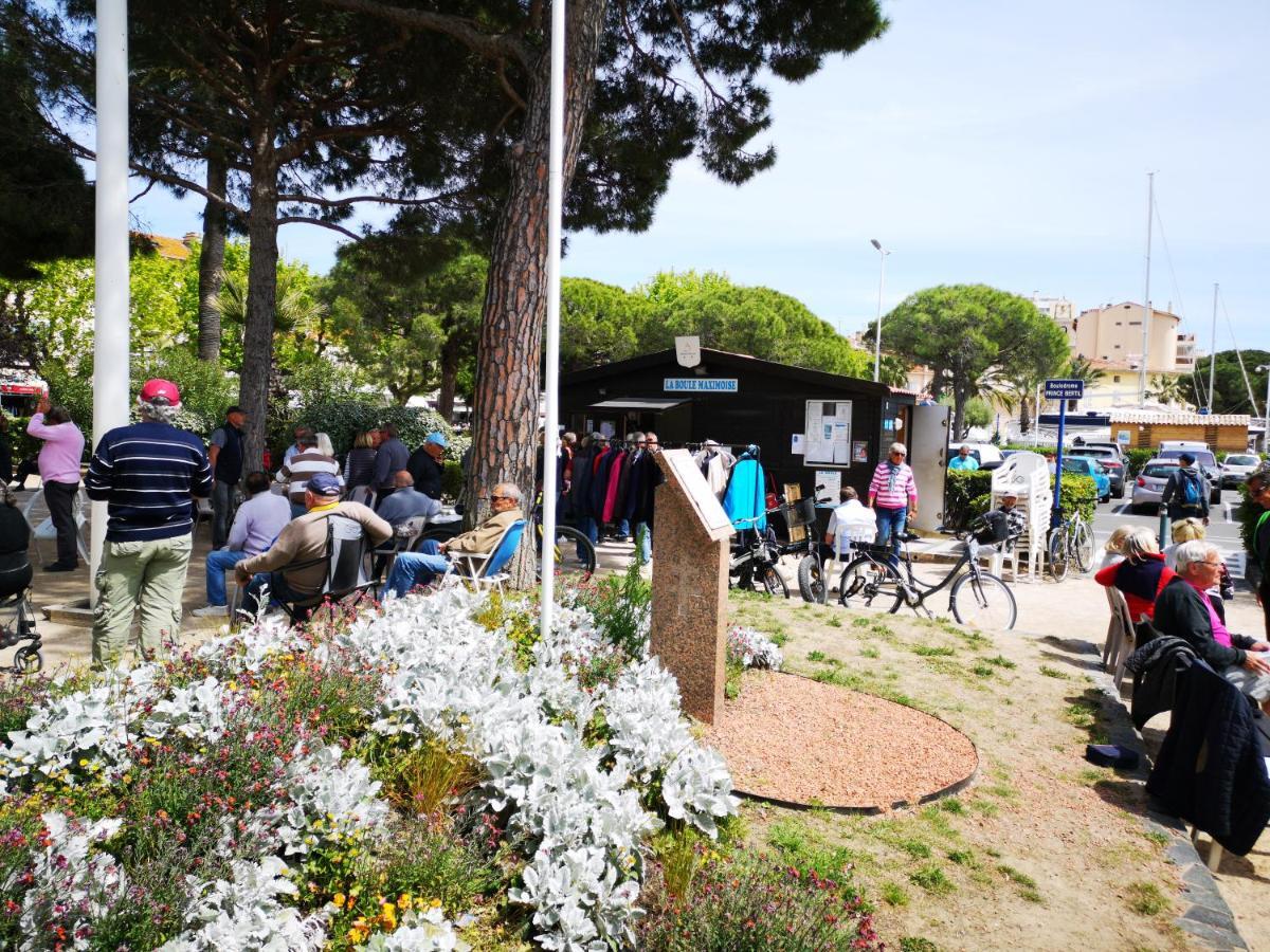 Appartement Sainte-Maxime, Plage De La Nartelle Bagian luar foto